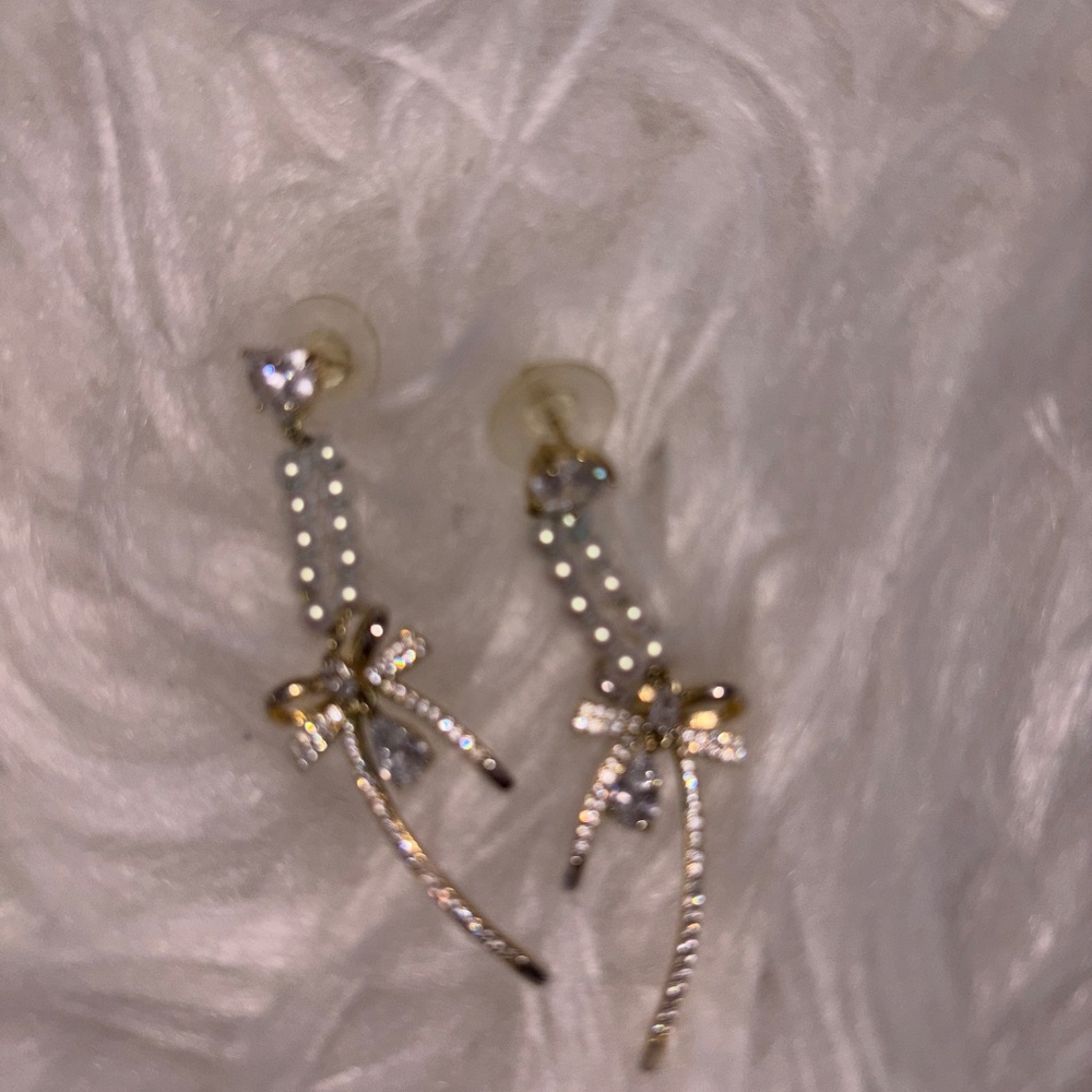 earrings - Picture 3 of 15